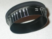 Focus scale marked in feet.JPG
