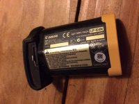 Canon LP-E4n.jpg