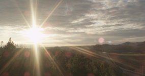 A002_C010_02112S.jpg