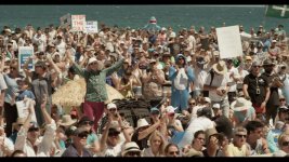 Crowd2.jpg