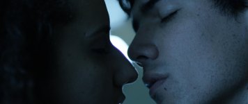 Kiss_DRAGONColor1.jpg