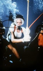 jacqueline-bisset-the-deep.jpg