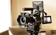 Red_scarlet_small.jpg