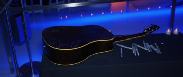 guitar_ipp2.0000000.jpg