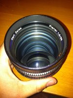 Zeiss85mm3.jpg